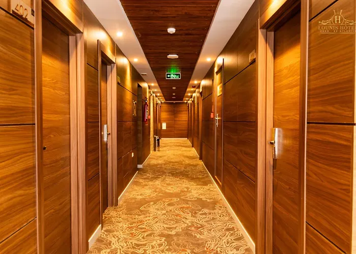 Lounis Hotel By Atlantis